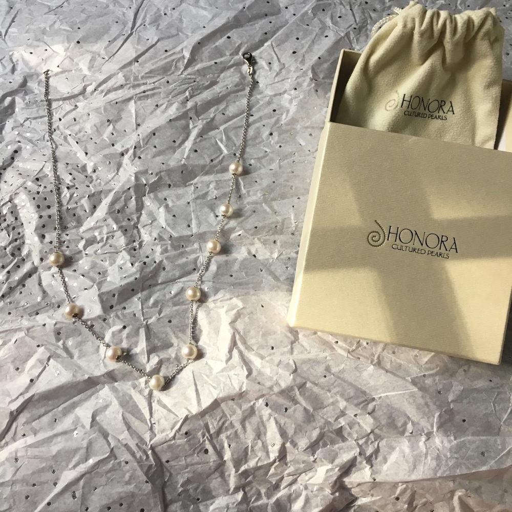 Freshwater Pearl Necklace - the pearls are adjustable!